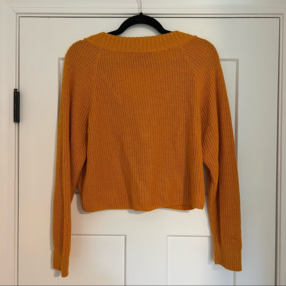 Express Cropped Sweater - Picture 7 of 7
